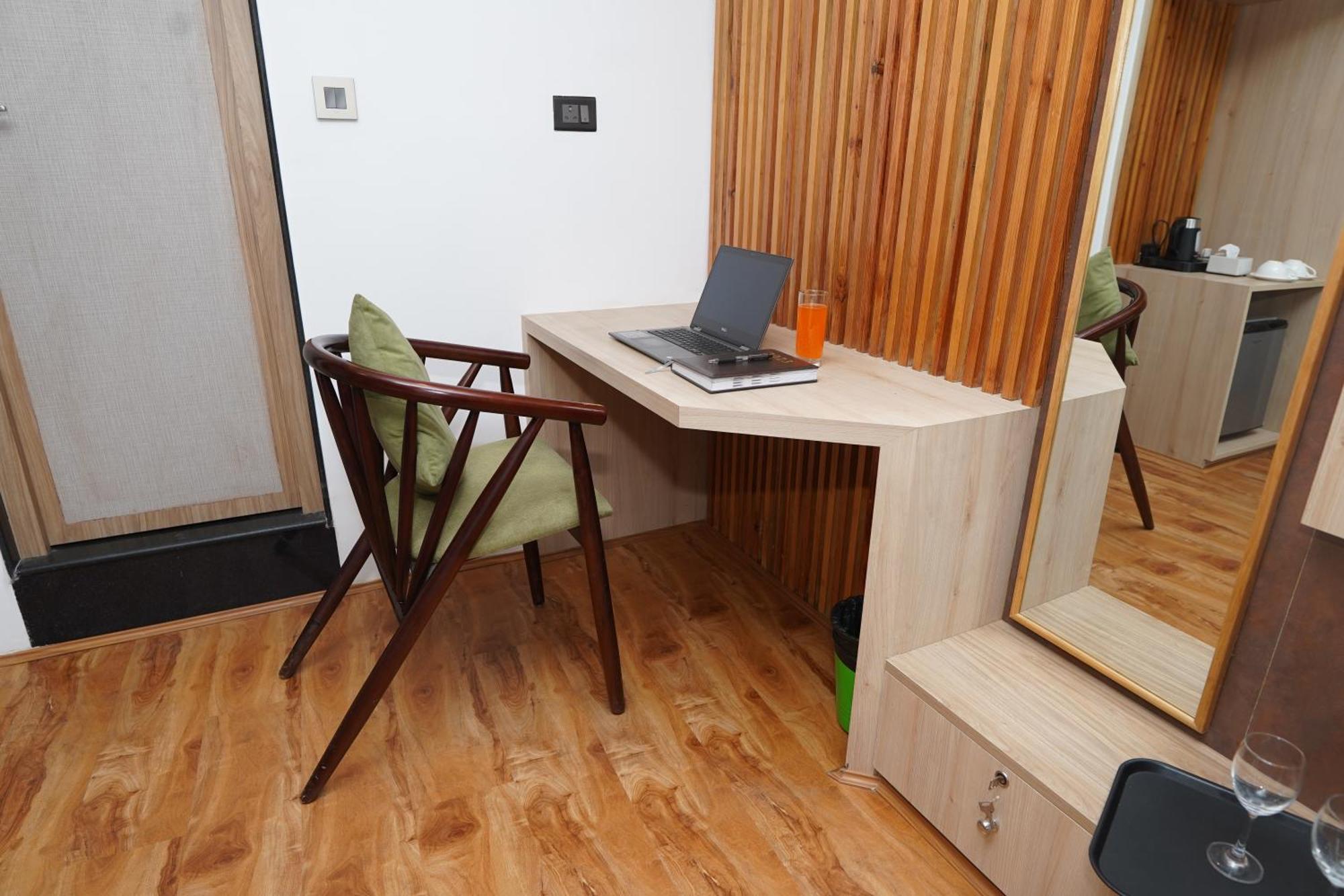 Lotus Club Boutique Hotel Katmandu Zewnętrze zdjęcie